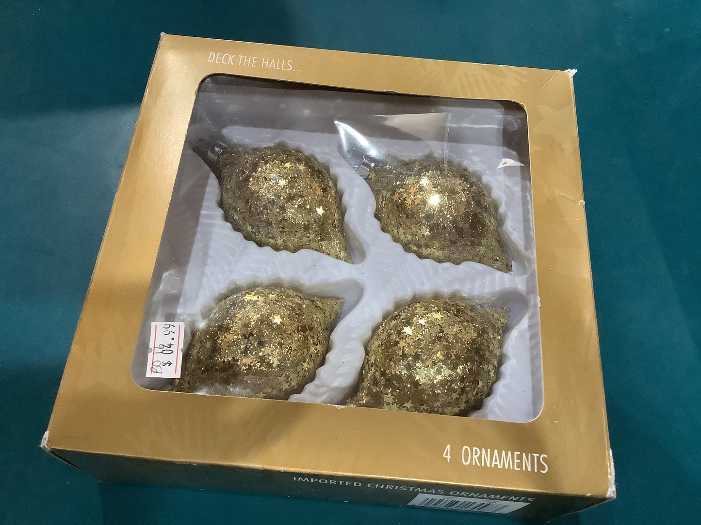 BO16 box of Deck the Halls ornaments