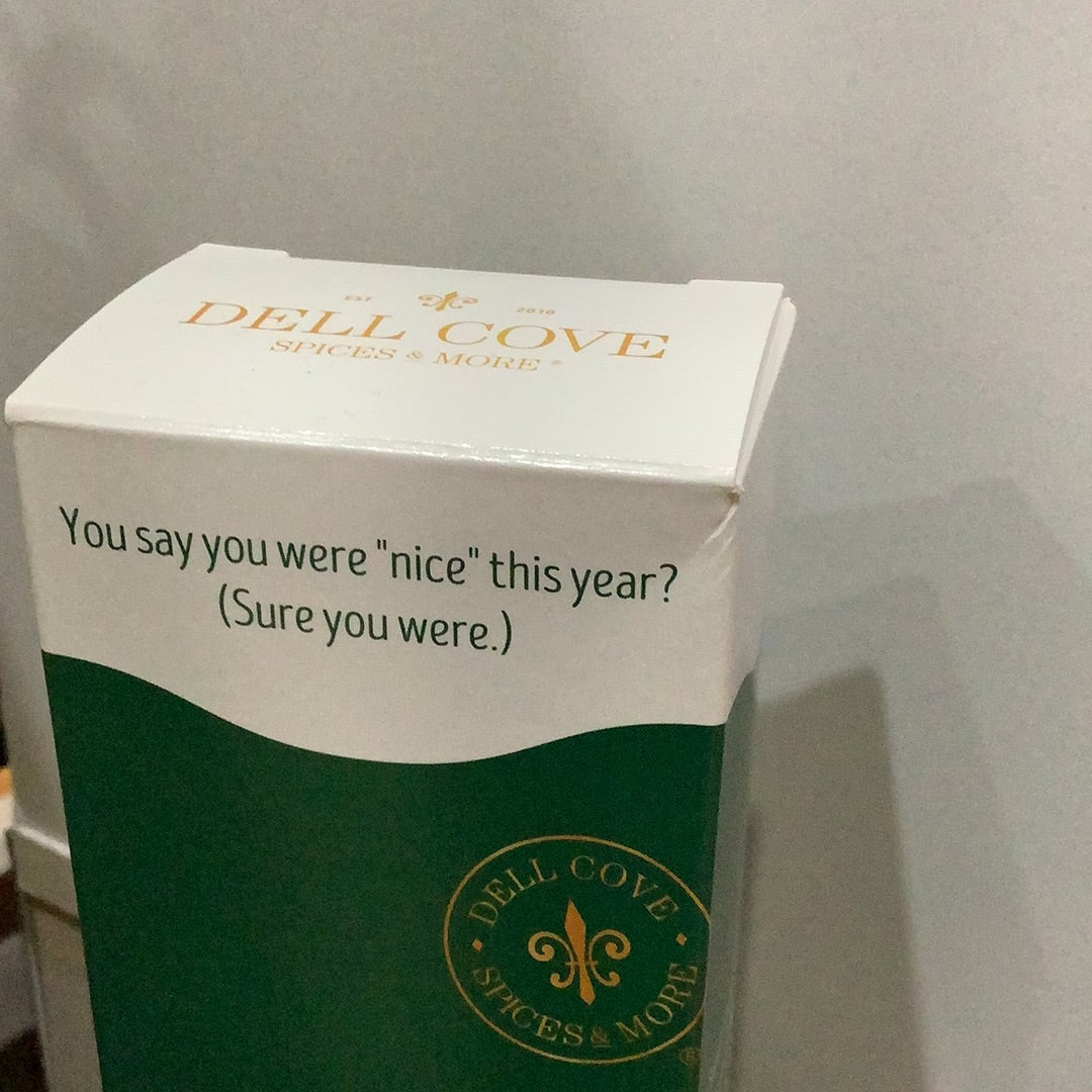 Popcorn snowman kisses kernels