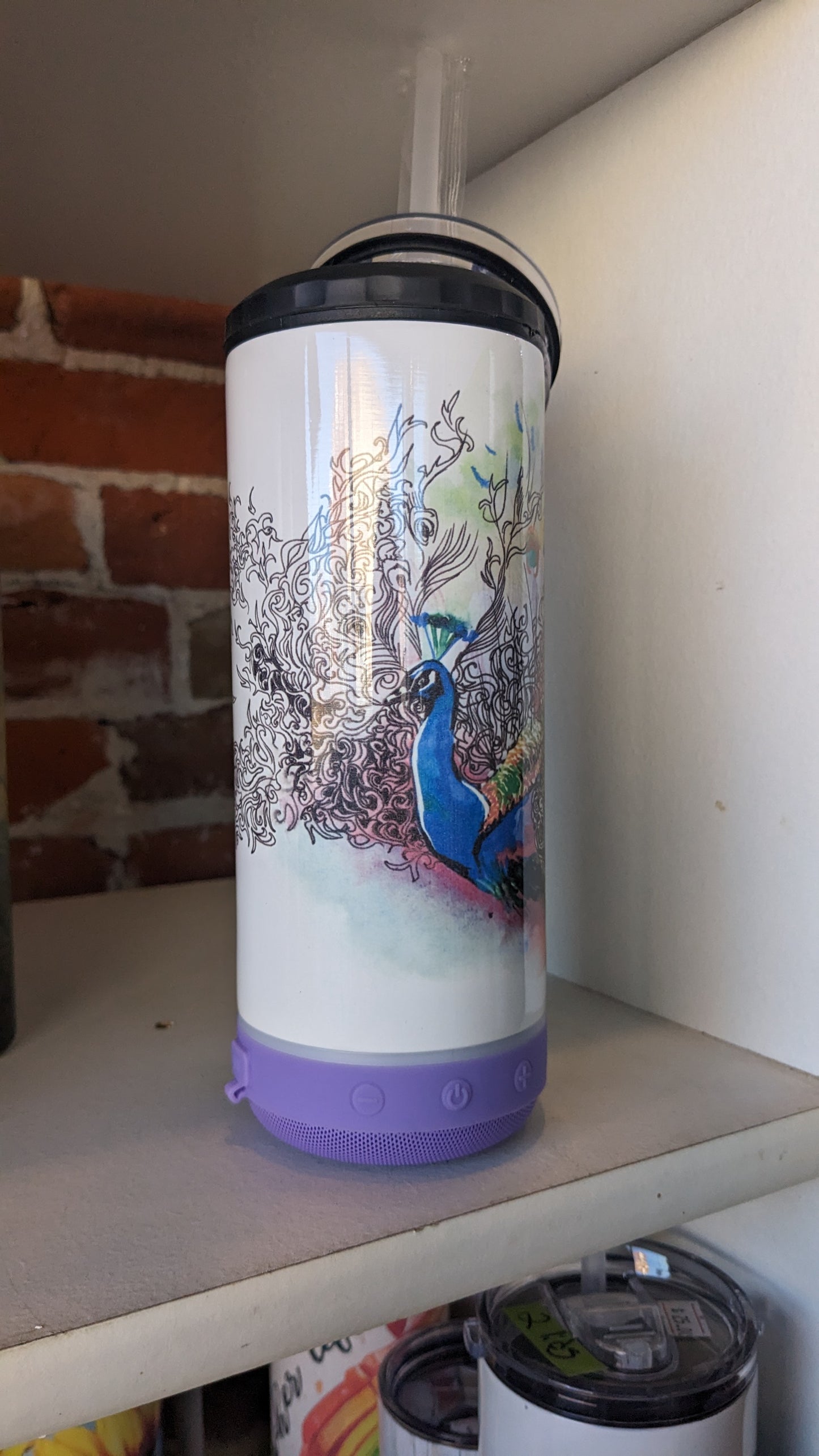 NOW WITH WHITE SPEAKER 17 Oz Speaker Tumbler Peacock