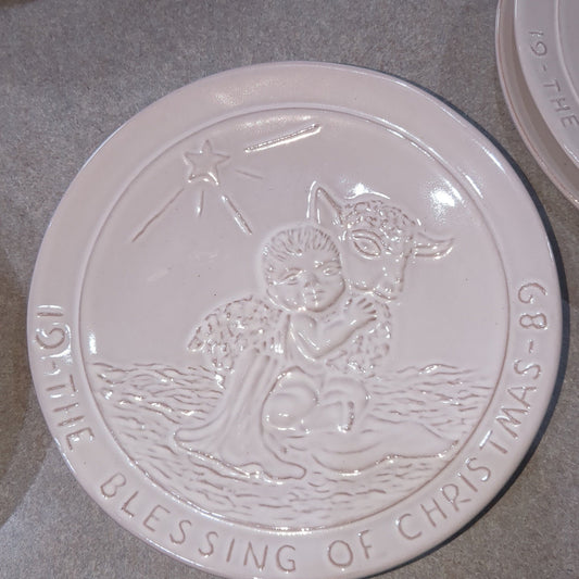 vintage frankoma plate 1989 the blessing of Christmas