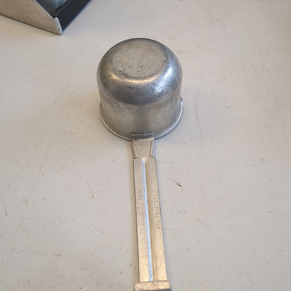 alu106 Vintage Sauce Melter with Strainer Lid
