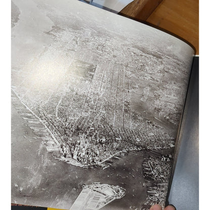 City in Time: New York - Hardcover By Hayes, William