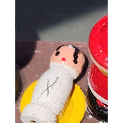 Vintage Tiny Baby Jesus Santa and Priest in a Creche Nativity Taiwan o12