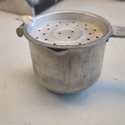 alu106 Vintage Sauce Melter with Strainer Lid