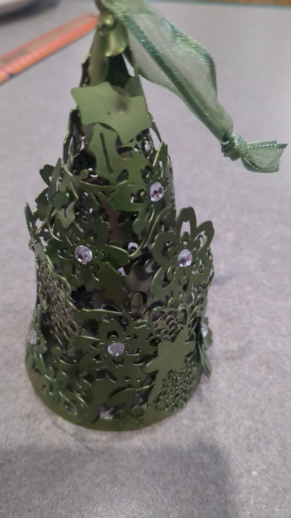 Metal tree ornament