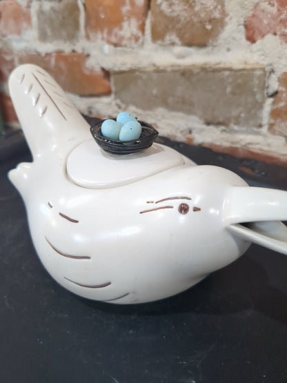 Mud Pie Bird Tea Pot with Robins Eggs And Nest