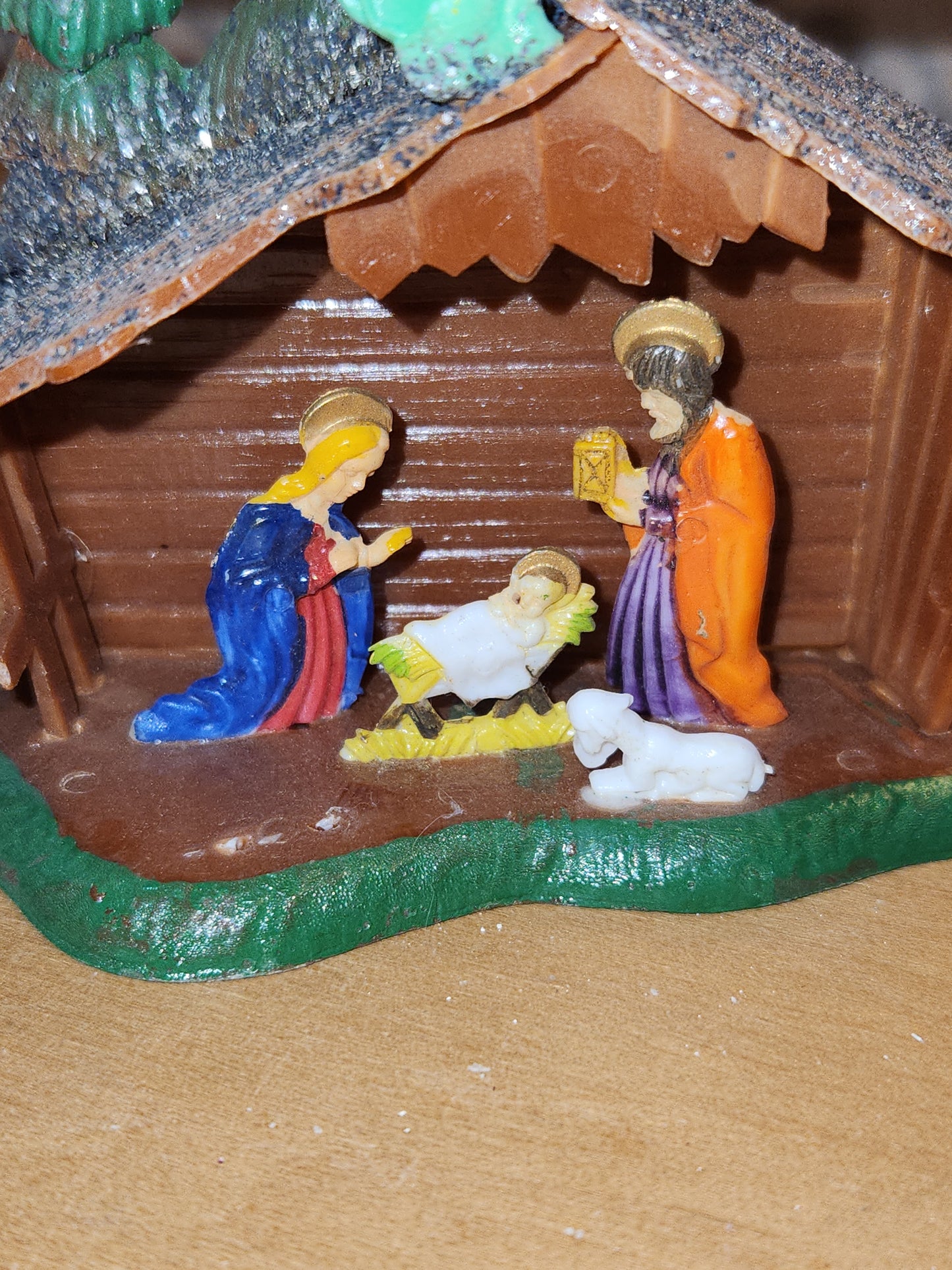 Vintage Plastic Celluloid Nativity Made in Hong Kong Mica n10