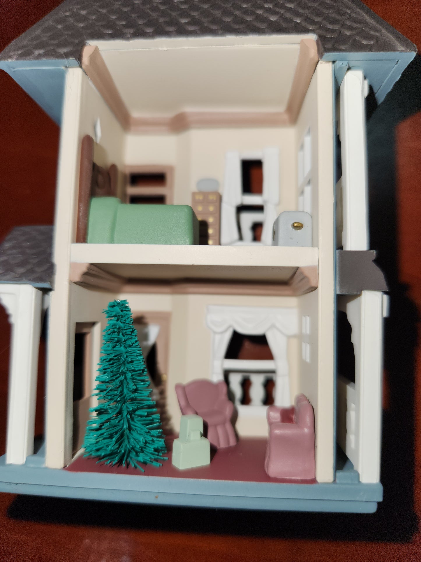 HH1993 Cozy Home Hallmark ornament