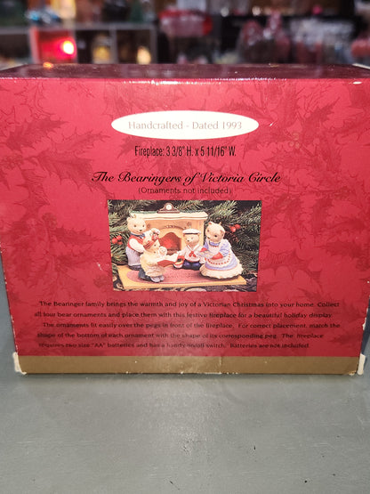 Vintage Hallmark Keepsake Ornament The Bearingers Fireplace 1993 ho1199