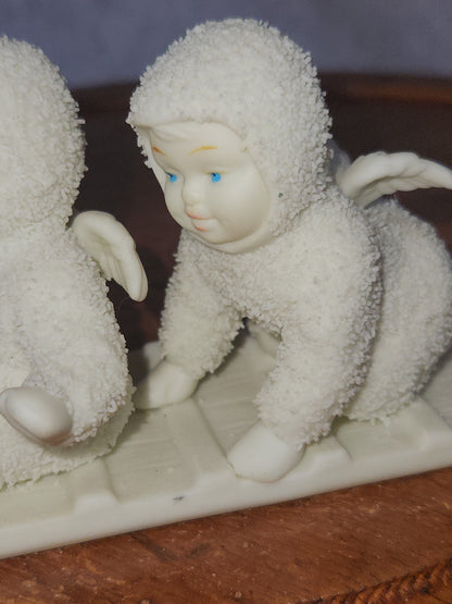 Vintage Snowbabies Department 56 Down The Hill We Go #79600 1997 NO BOX sb87