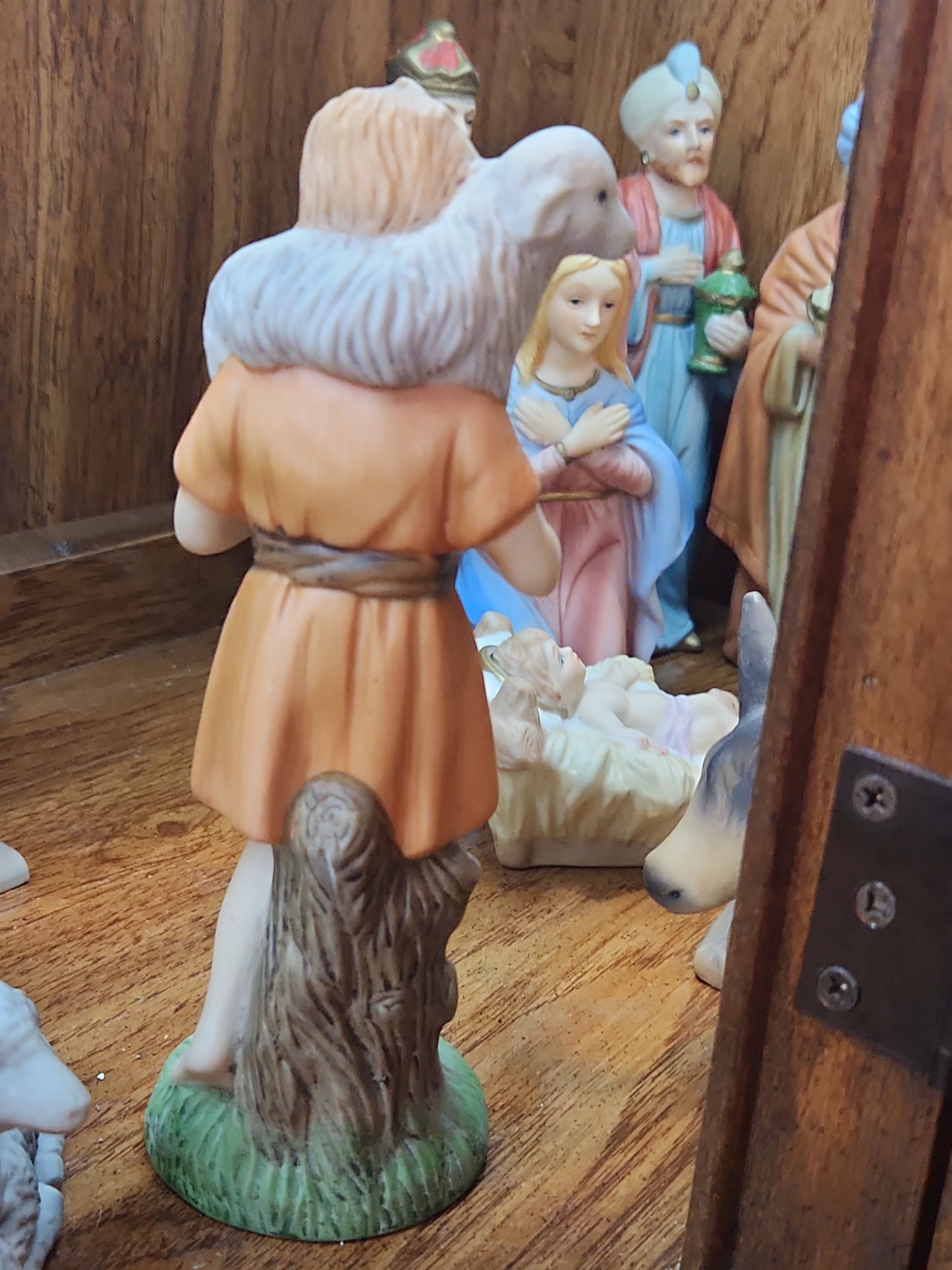 Vintage Homeco 5216 Nine Piece Bisque Porcelain Nativity set