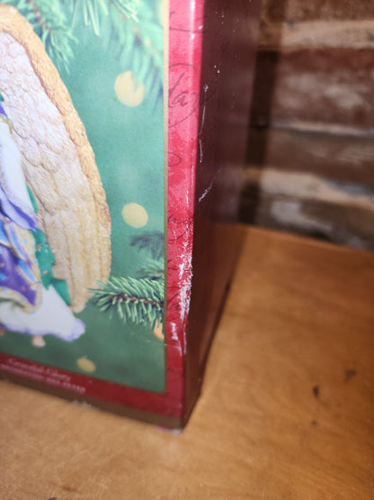 Vintage Hallmark Keepsake Ornament Graceful Glory Angel 2000