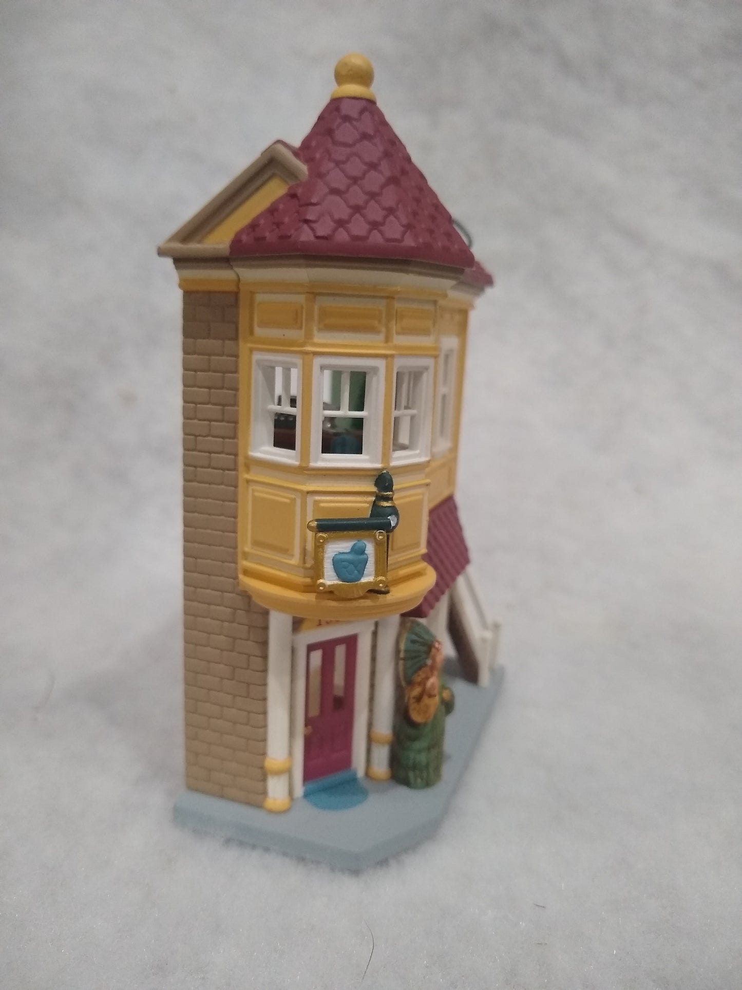 Neighborhood Drugstore Ornament Hallmark Nostalgic Houses and shops hh1994
