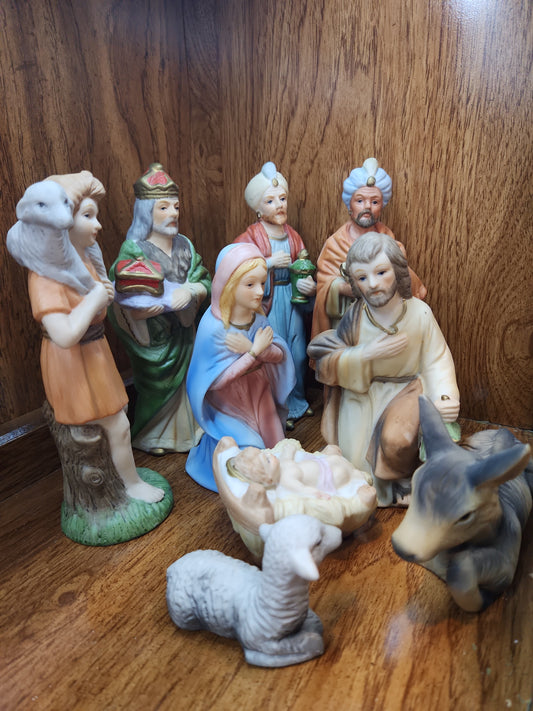 Vintage Homeco 5216 Nine Piece Bisque Porcelain Nativity set