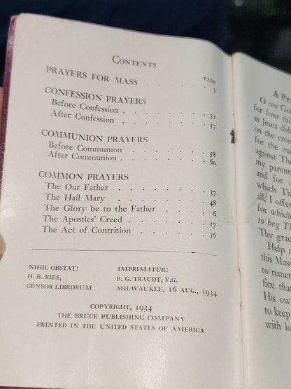 Vintage Softcover Booklet The Greatest Prayer the Mass Bruce Publishing 1934 AS IS ab99