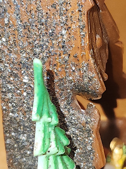 Vintage Plastic Celluloid Triangle Nativity Made in Hong Kong Mica n19