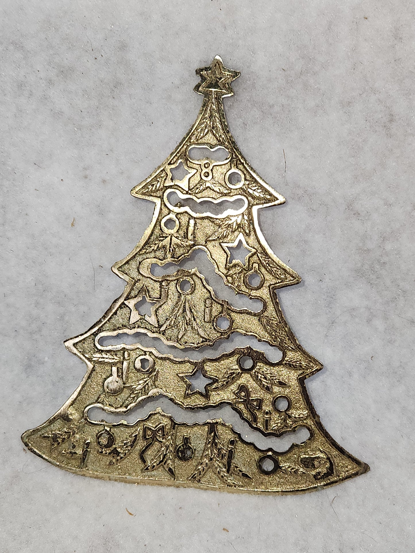 Vintage Cast Metal Christmas Tree Trivet Gold Made in Taiwan cm77