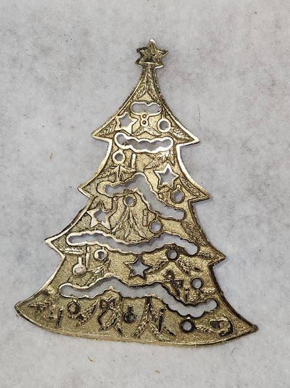 Vintage Cast Metal Christmas Tree Trivet Gold Made in Taiwan cm77