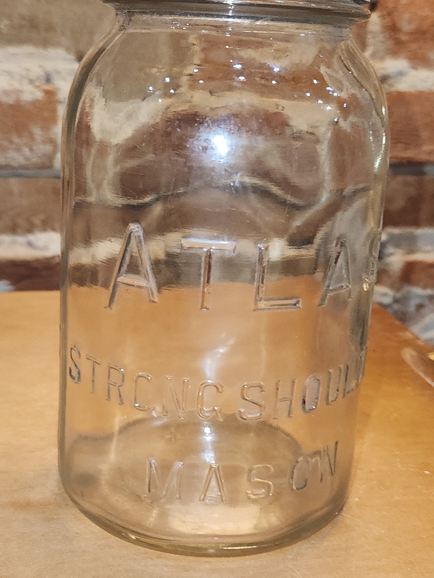 Atlas Strong Shoulder Mason Clear Glass Quart Jar with Atlas Zinc Lid jar1