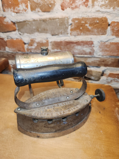 Antique Gasoline Powered Sad Iron American Gas Machine Co. Albert Lea Minnesota Patented 1912 si3