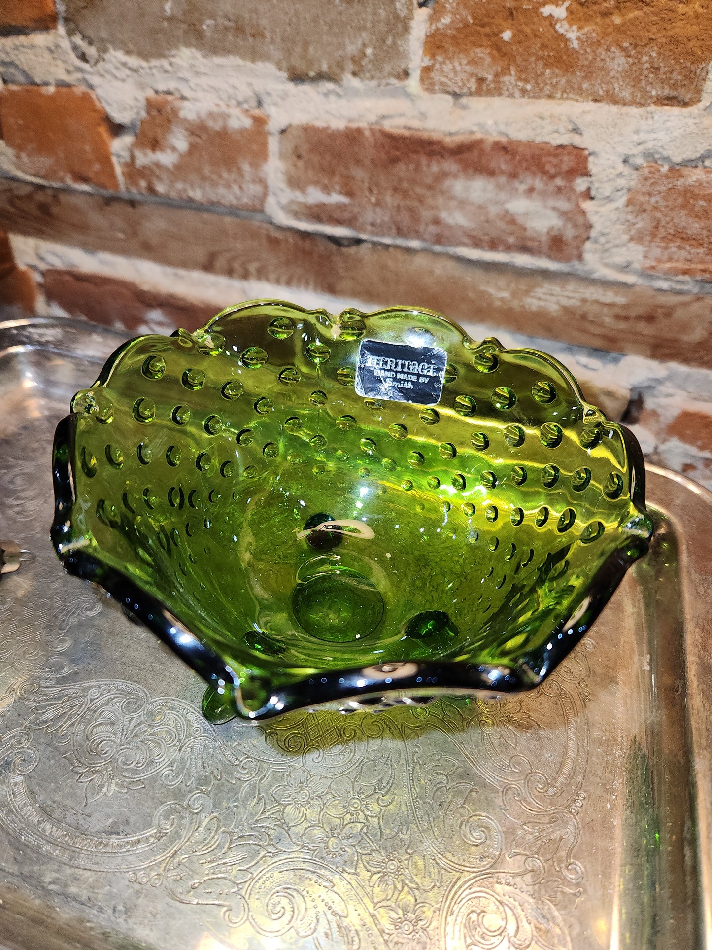 Vintage Heritage Handmade by Smith Green and Hobnail Glass Bowl with 3 legs gl99