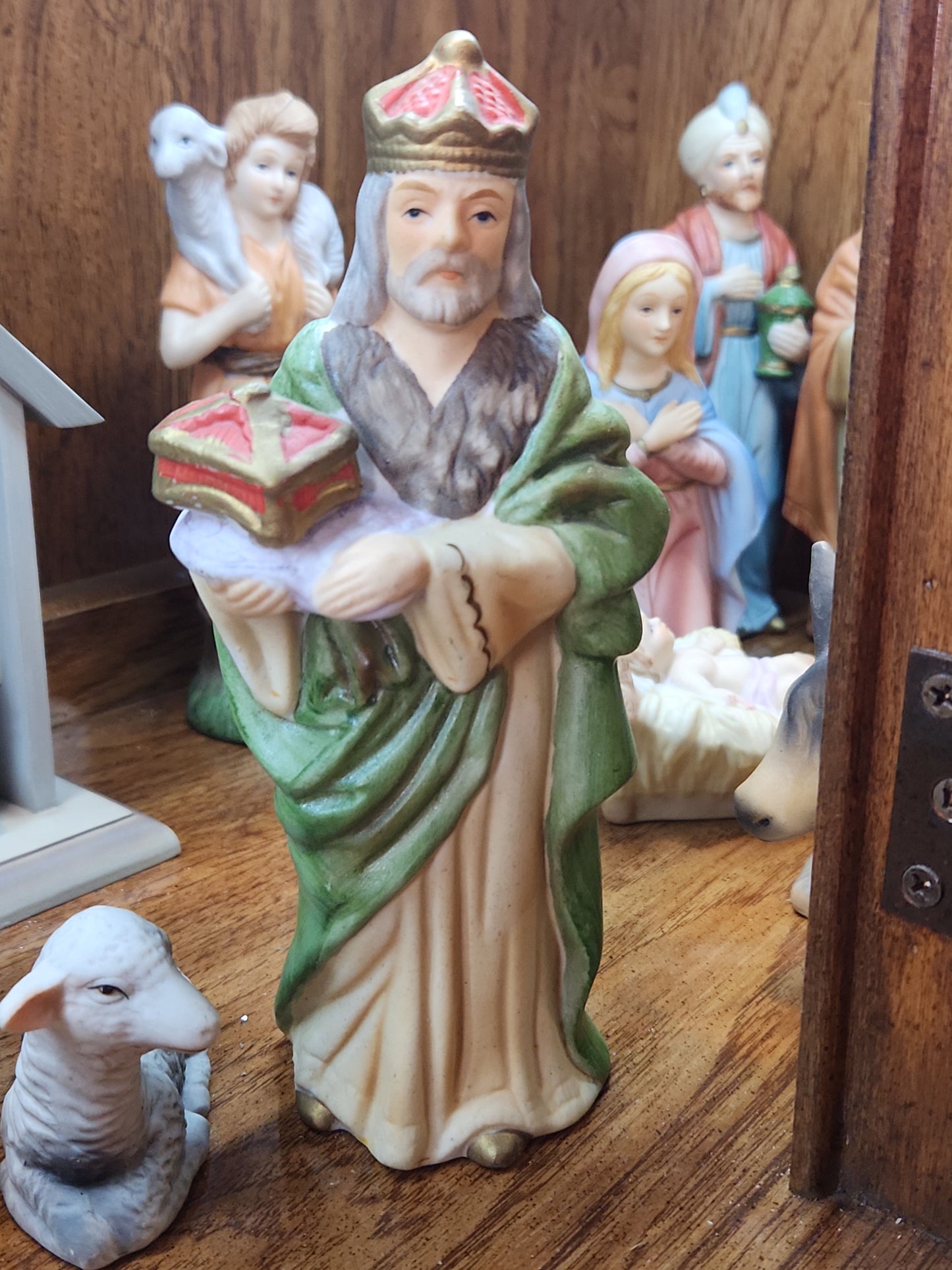 Vintage Homeco 5216 Nine Piece Bisque Porcelain Nativity set