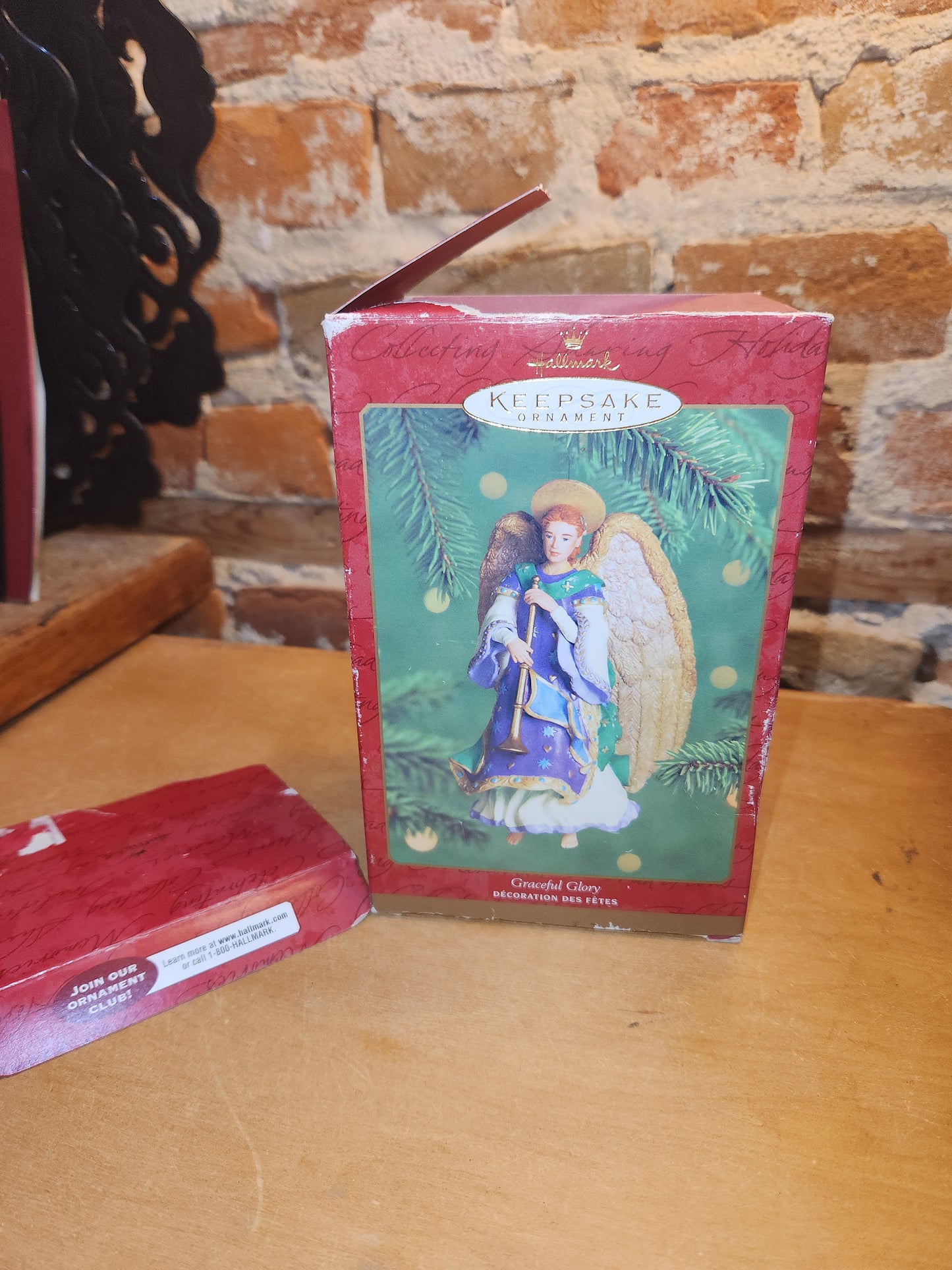 Vintage Hallmark Keepsake Ornament Graceful Glory Angel 2000