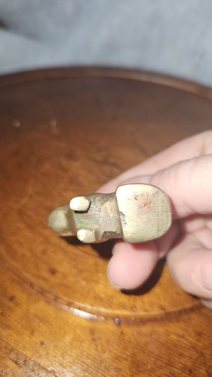 Miniature brass squirrel br90