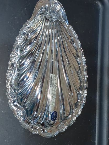 Vintage silverplated Shelton Ware Scalloped Serving Dish spoon rest trinket dish sil56