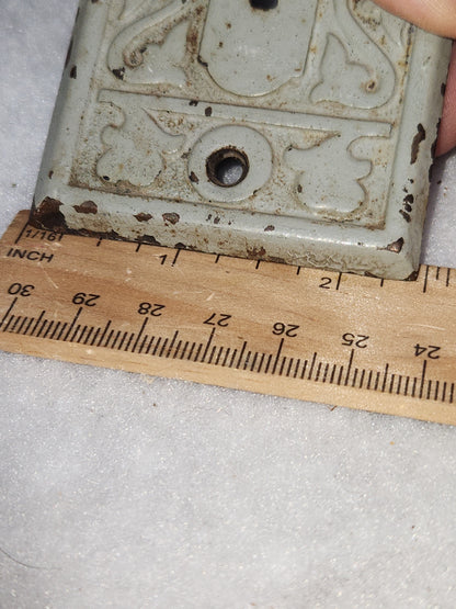 Antique Door Knob and Faceplate set kn1