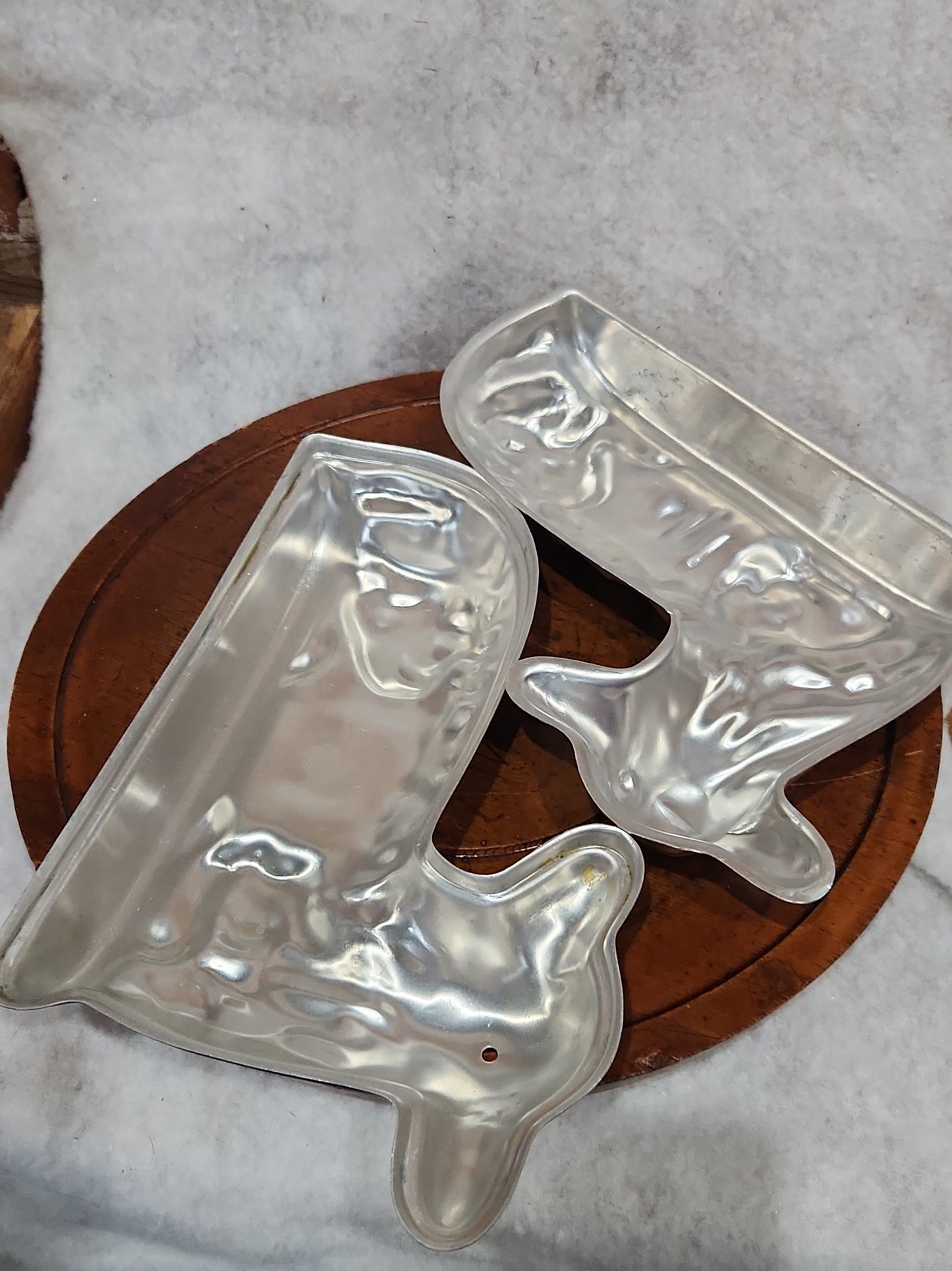 Vintage Aluminum 3-D Cake Pan Lamb laying 2 pieces al8761