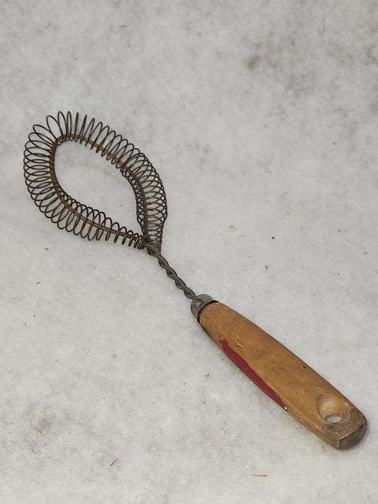 Vintage Kitchen Tool Utensil Twisted Coiled Whisk Stainless Steel worn red wooden handle ki88