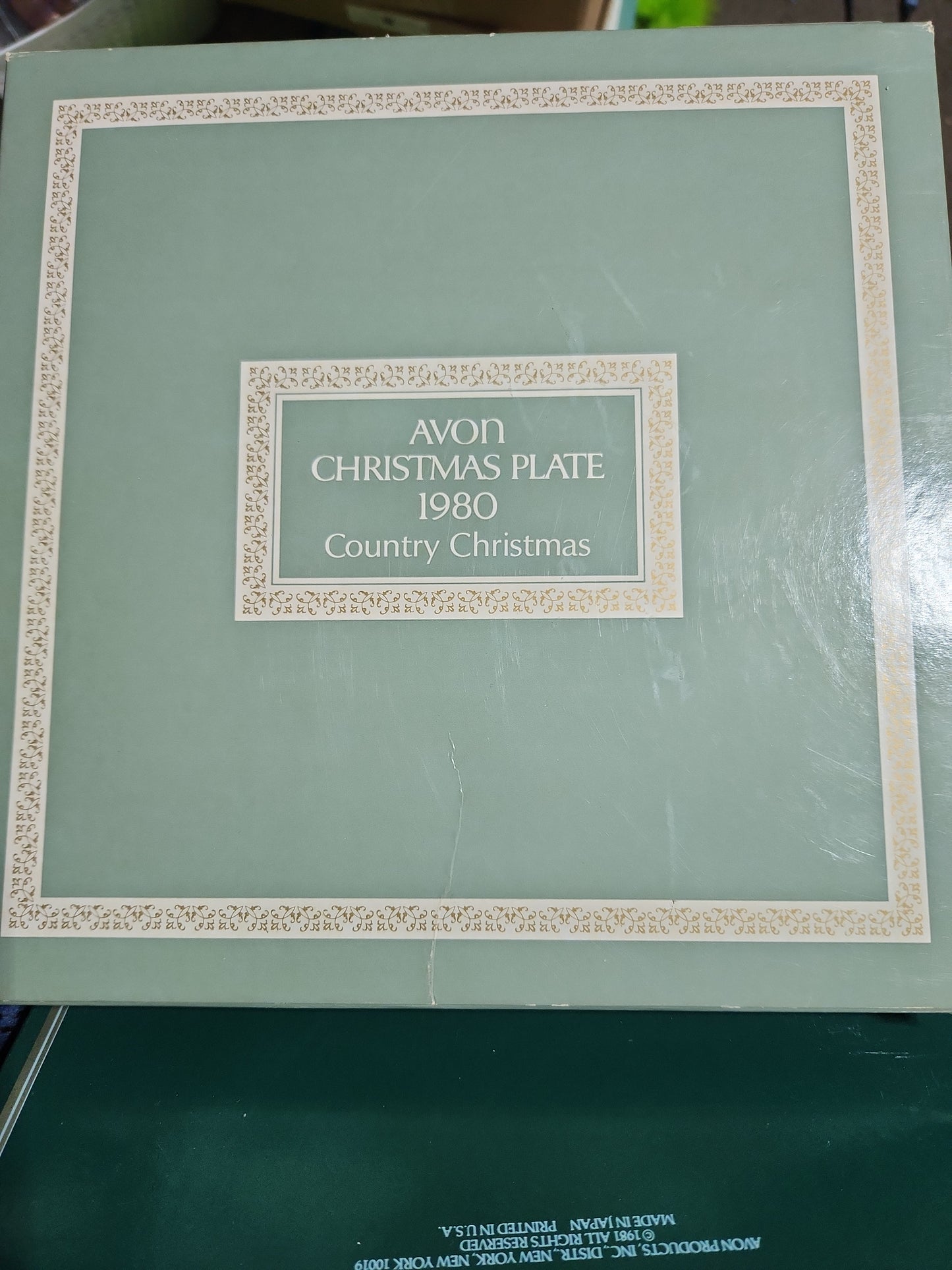 Vintage Avon Christmas 1980 Country Christmas Plate with Original Box. Enoch Wedgewood England