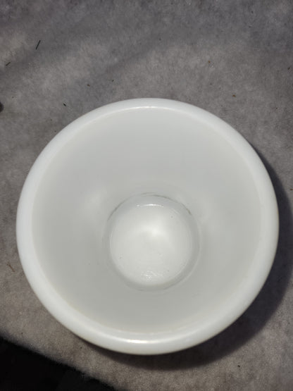 Vintage Egg Beater Hand Mixer and Small Anchor Hocking Milkglass Bowl mg901