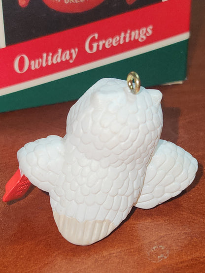 Vintage Hallmark Keepsake Ornament Owliday Greetings miniature 1989