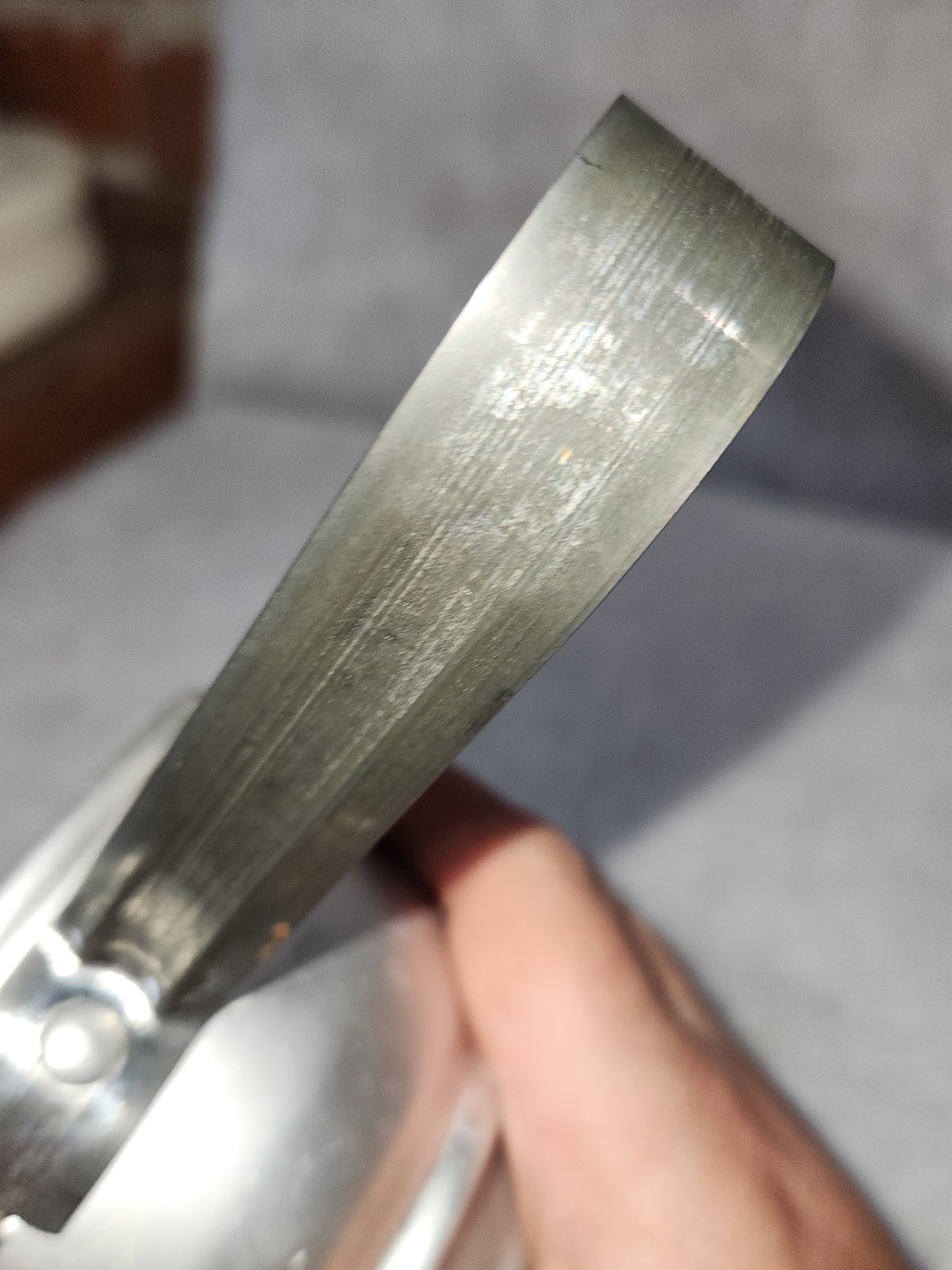 Vintage Foley Small Aluminum Flour Sifter squeeze handle 1 to 2 cup Pat. NO 2322676 fs7