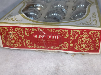 box of Shiny Brite silver ornament 1 1/2" bo5