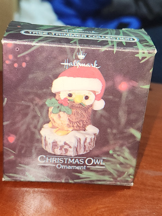 Vintage Hallmark Tree Trimmer Collection Ornament Christmas Owl On Tree Stump 1980 miniature