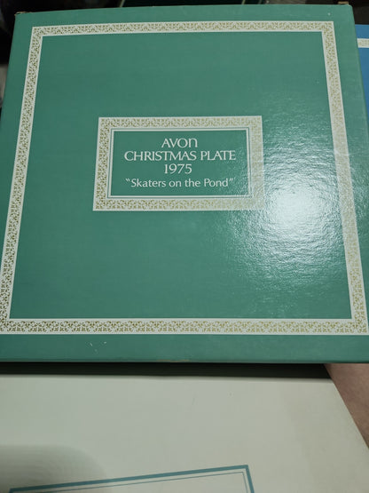 Vintage Avon Christmas 1975 Skaters on the Pond Plate Original Box. Enoch Wedgewood England