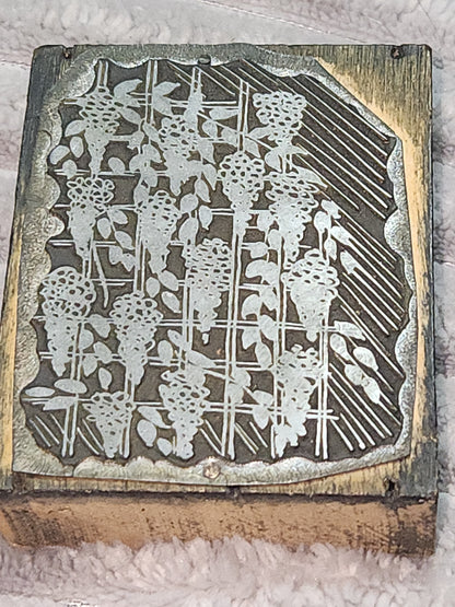 Vintage Wood Metal Newspaper Print Block Printer's Press Grapevine Grapes Flower pbgv