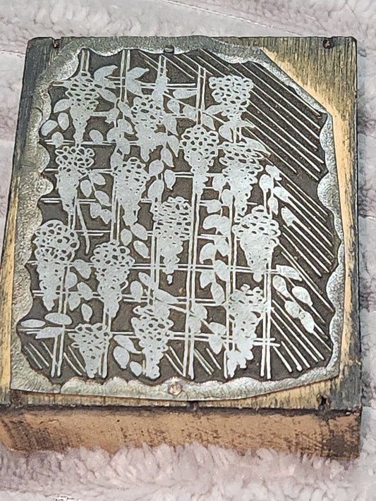 Vintage Wood Metal Newspaper Print Block Printer's Press Grapevine Grapes Flower pbgv