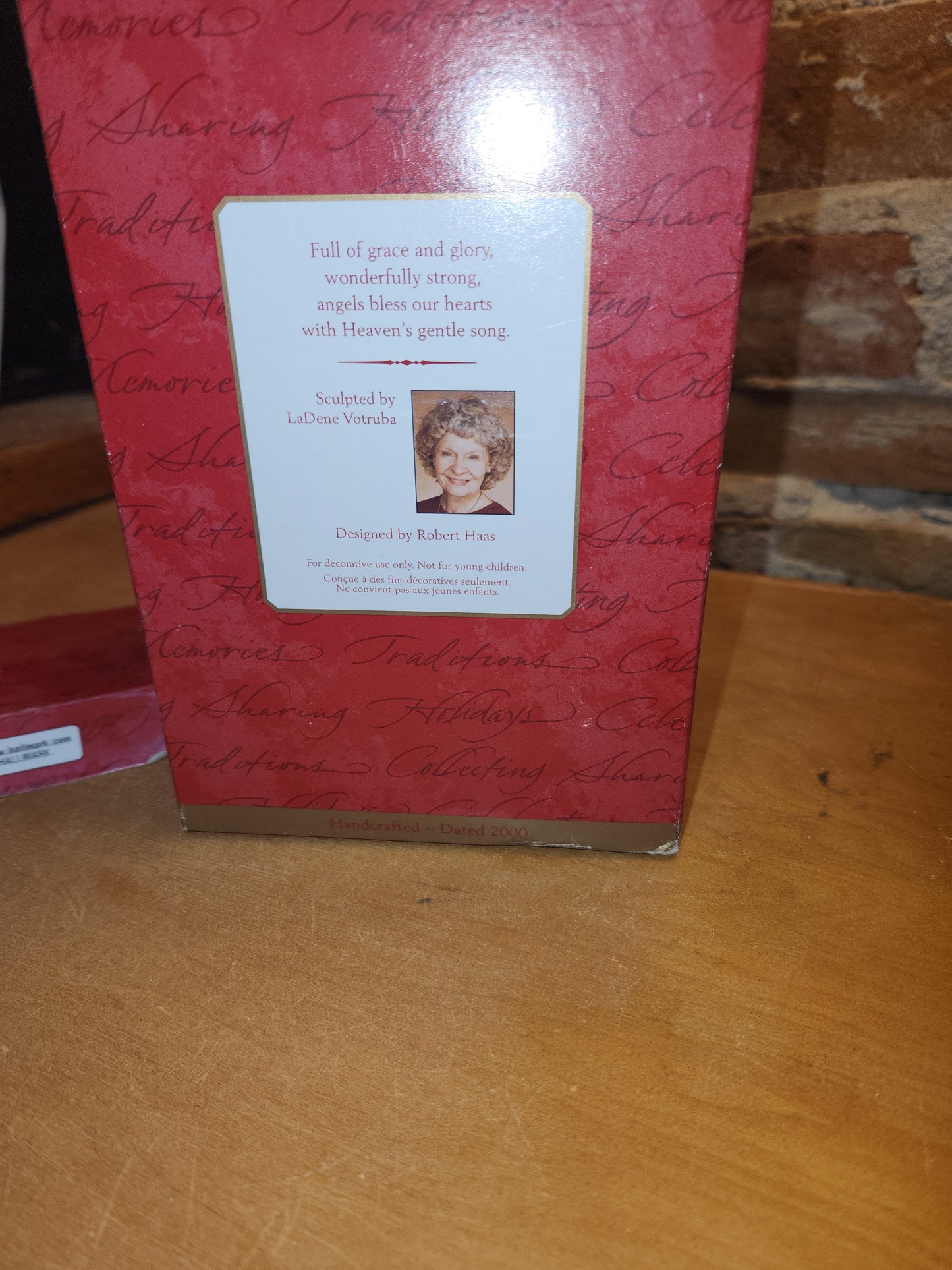 Vintage Hallmark Keepsake Ornament Graceful Glory Angel 2000