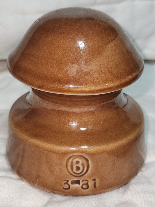 Vintage insulator caramel color stamped 3-31