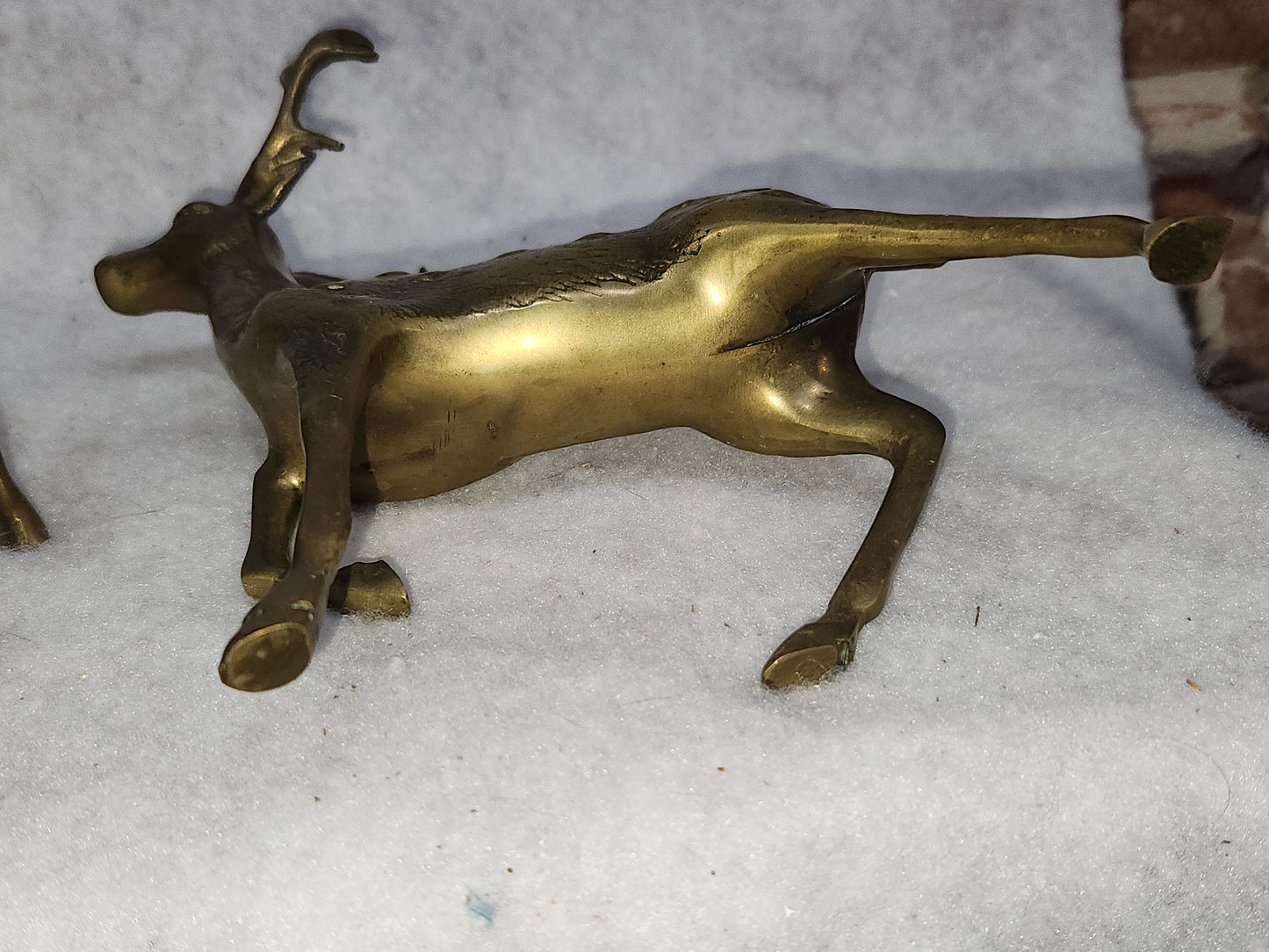 Vintage Solid Brass Doe and 8 Point Prancing Buck Korea br150