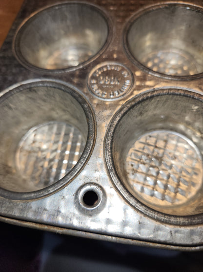 Vintage Ovenex Waffle Pattern Mini Cupcake Muffin Tin 8 muffins kit09