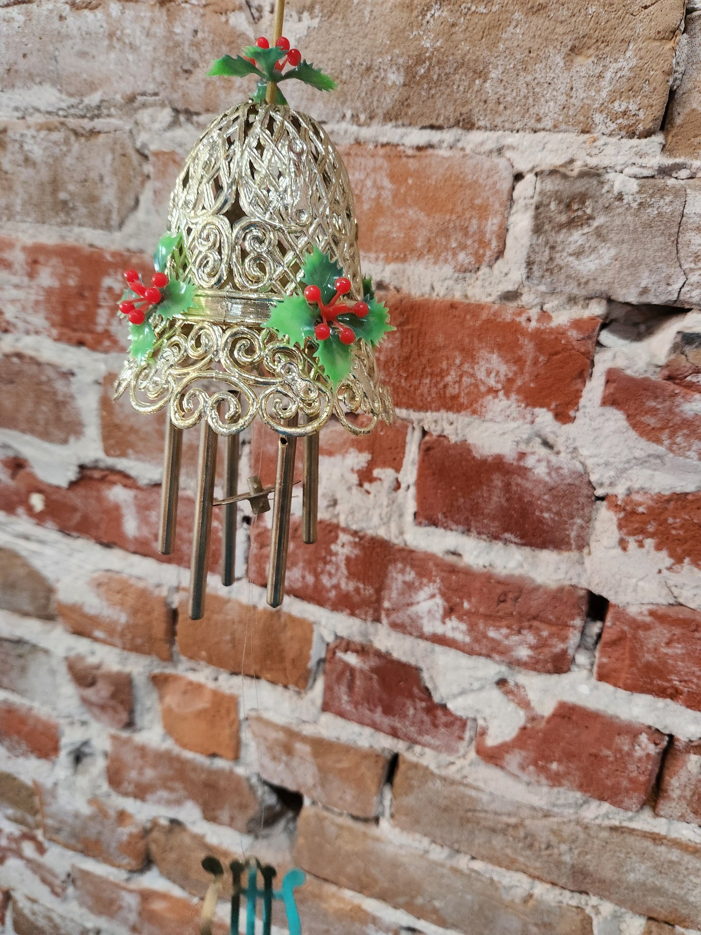 Vintage plastic filigree bell windchime Christmas 0204