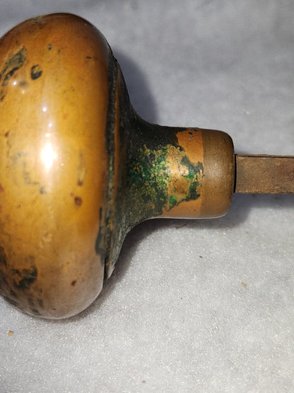Antique Door Knob and Faceplate set kn1