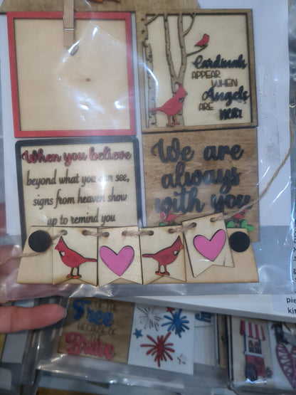 Cardinals and memorial kit for interchangeable arch or rectangle frame.