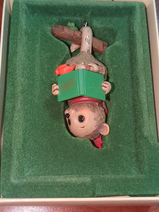 Vintage Hallmark Keepsake 1981 Topsy Turvey Surprises Opossum Christmas ornament ho789