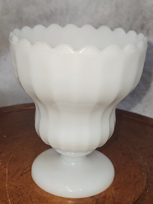 Vintage Milk Glass Ribbed, flutted Scalloped edge compote dish on pedestal candy planter dessert mg56